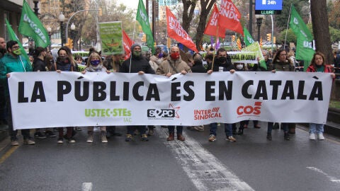 Manifestaci&oacute; en contra de l&rsquo;aplicaci&oacute; de la sent&egrave;ncia del 25% del castell&agrave;