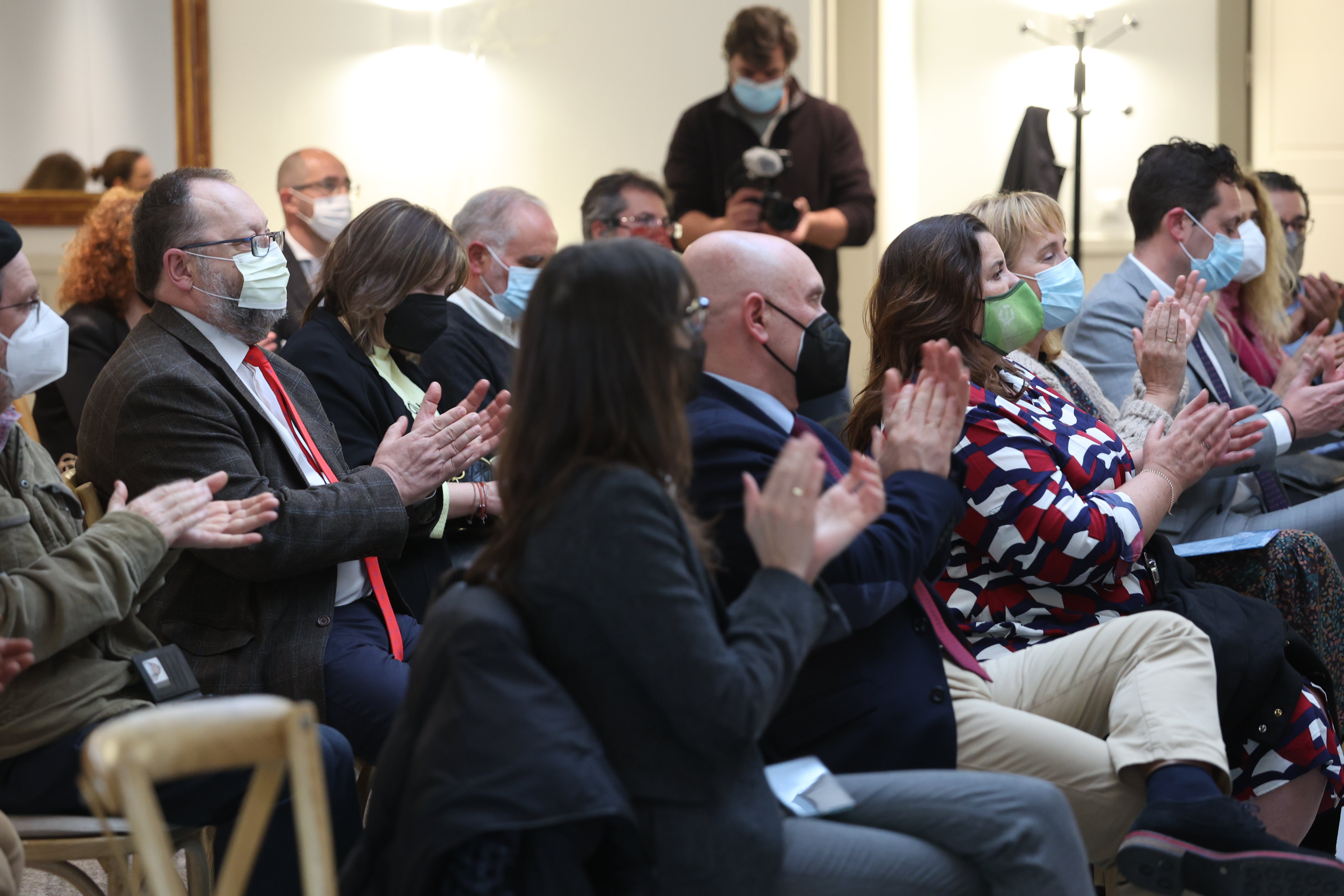 Paradores celebra un simposio internacional en Gijón Paradores celebra un simposio internacional en Gijón
