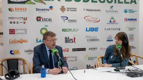 El president Puig durante su intervención en el programa Más de Uno Castellón con la periodista, Marta Fullera. El president Puig durante su intervención en el programa Más de Uno Castellón con la periodista, Marta Fullera.