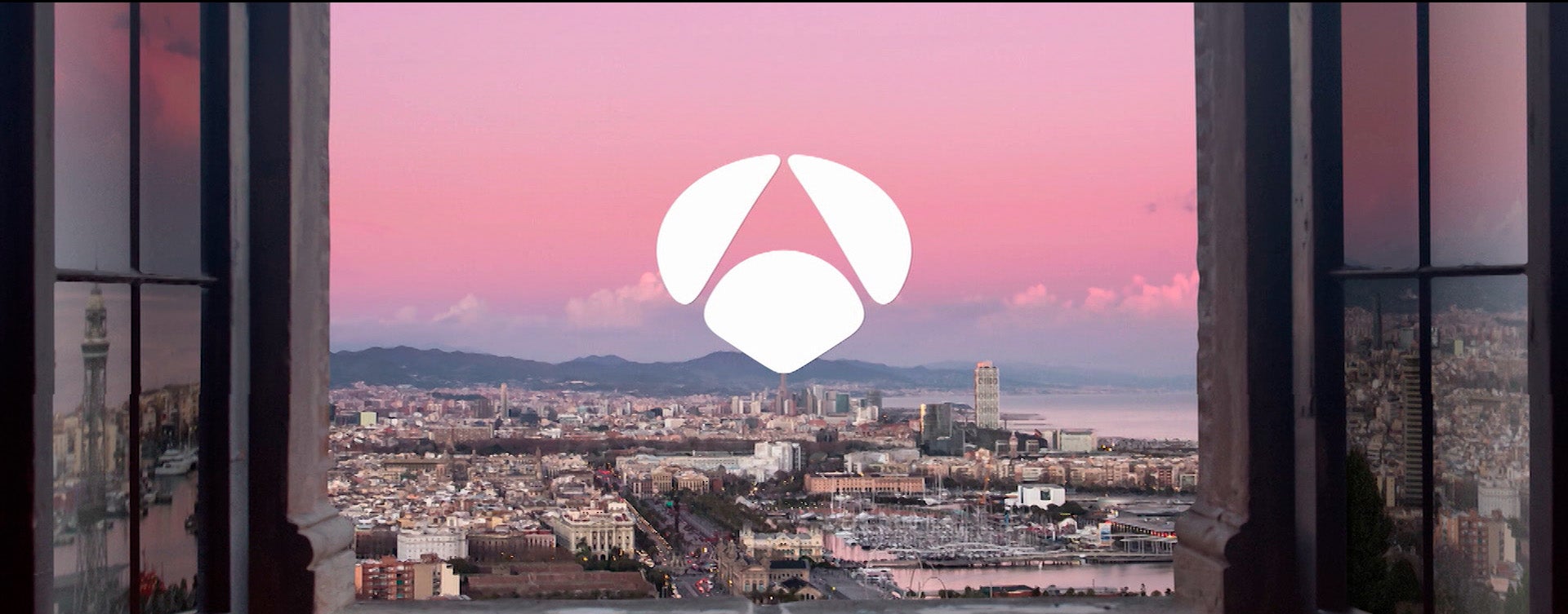 Antena 3 vuelve a coronarse como la televisión mejor valorada de España Antena 3 vuelve a coronarse como la televisión mejor valorada de España