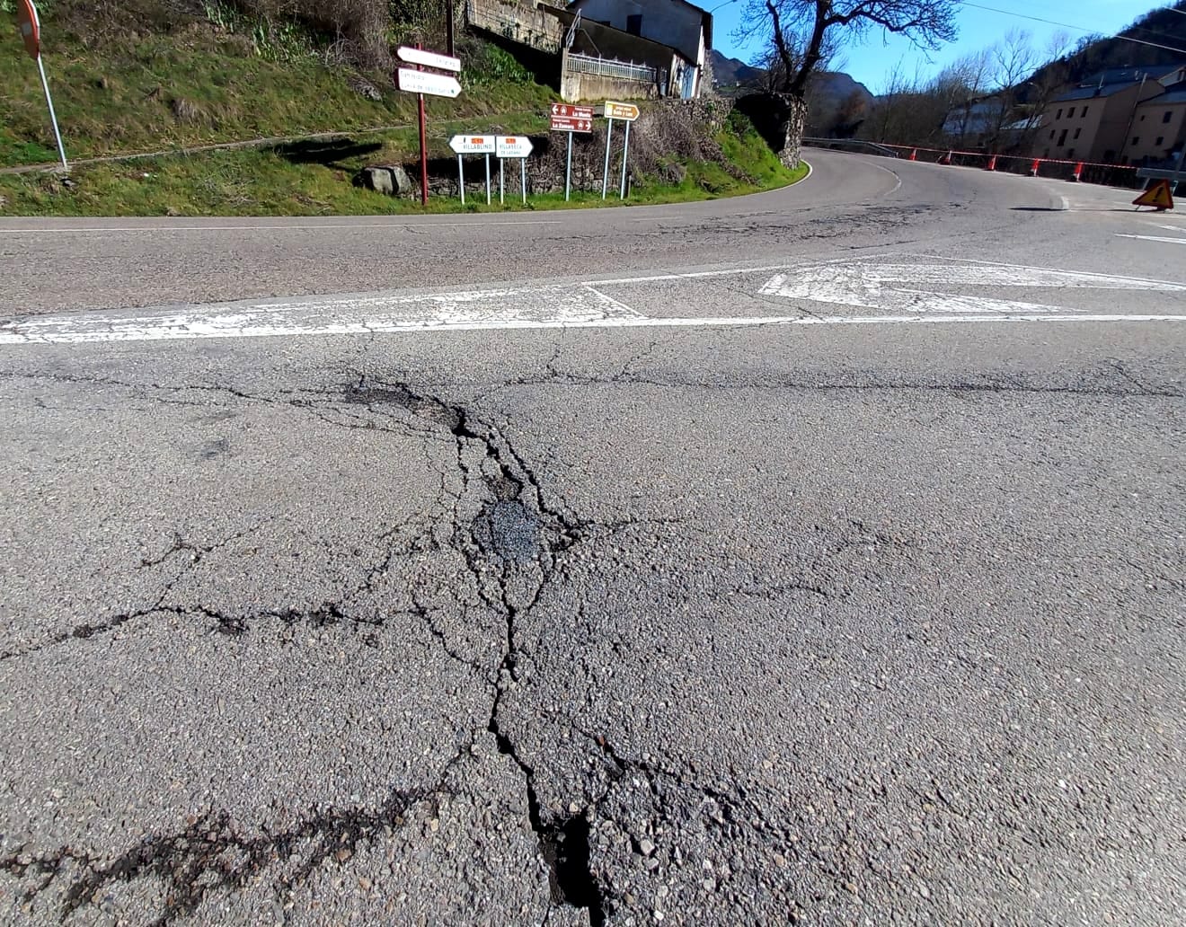 La UPL pide el arreglo de la carretera CL-626 en Villablino La UPL pide el arreglo de la carretera CL-626 en Villablino