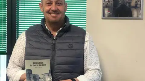 Juan Antonio Velasco Juan Antonio Velasco