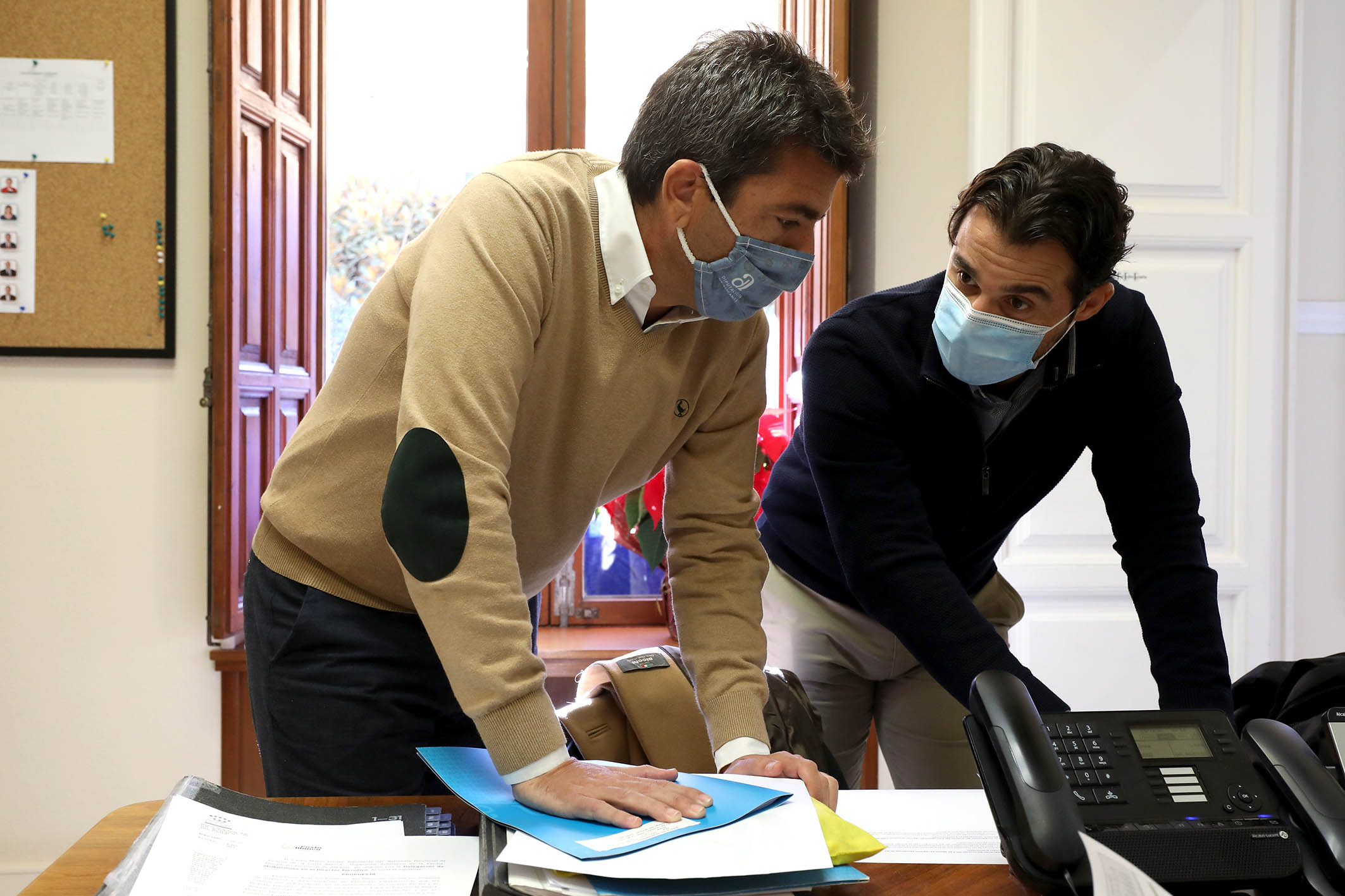 La Diputación de Alicante destina otros 16 millones de euros para ayudar a pymes, autónomos y familias La Diputación de Alicante destina otros 16 millones de euros para ayudar a pymes, autónomos y familias