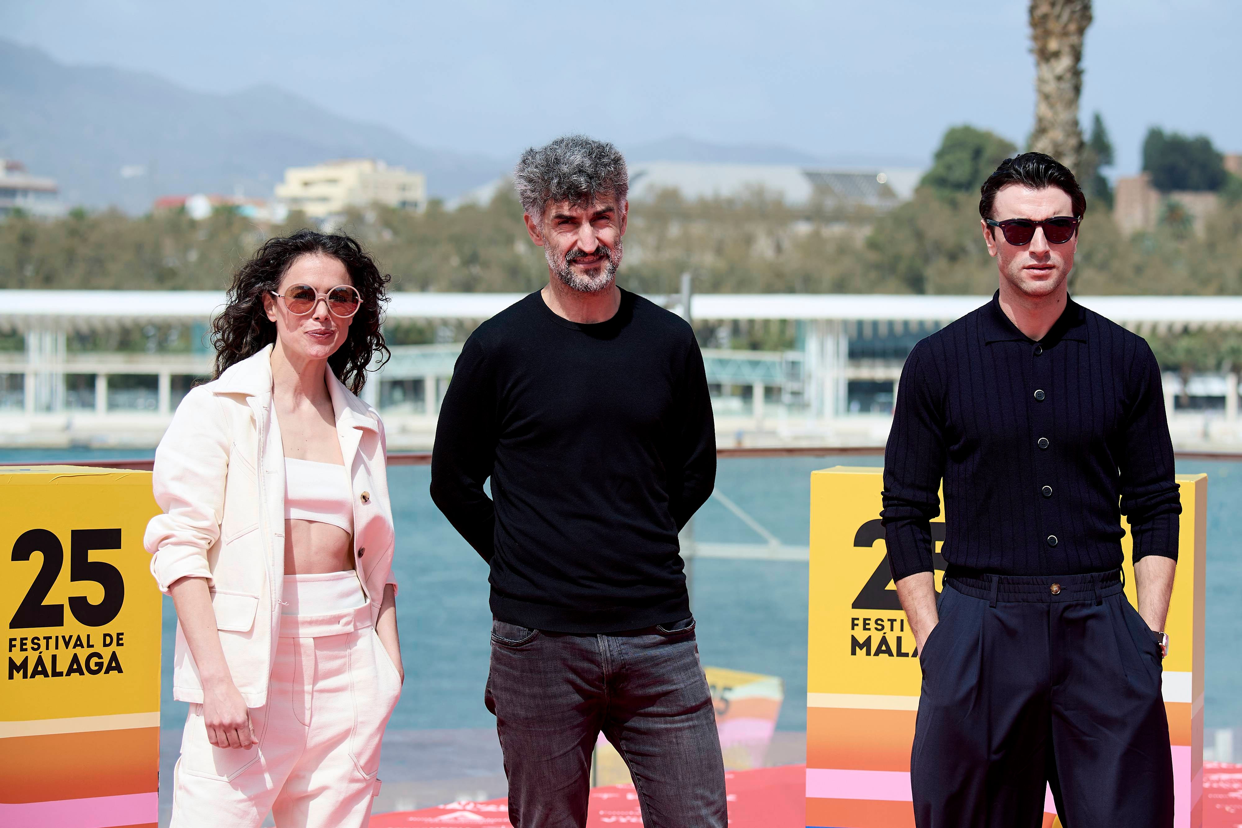 Patricia López Arnaiz y Javier Rey, dos escaladores contra el frío en la película 'La cima' Patricia López Arnaiz y Javier Rey, dos escaladores contra el frío en la película 'La cima'