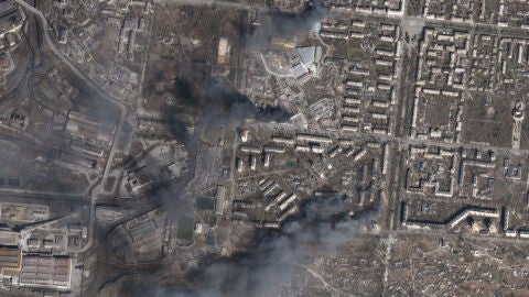 Bombardeos en Mari&uacute;pol | Foto: Planet Labs PBC / Gtres