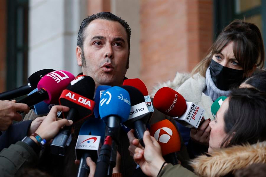 No hay acuerdo entre la Plataforma de Transporte y el Gobierno por lo que continúa el paro "de manera indefinida" No hay acuerdo entre la Plataforma de Transporte y el Gobierno por lo que continúa el paro "de manera indefinida"