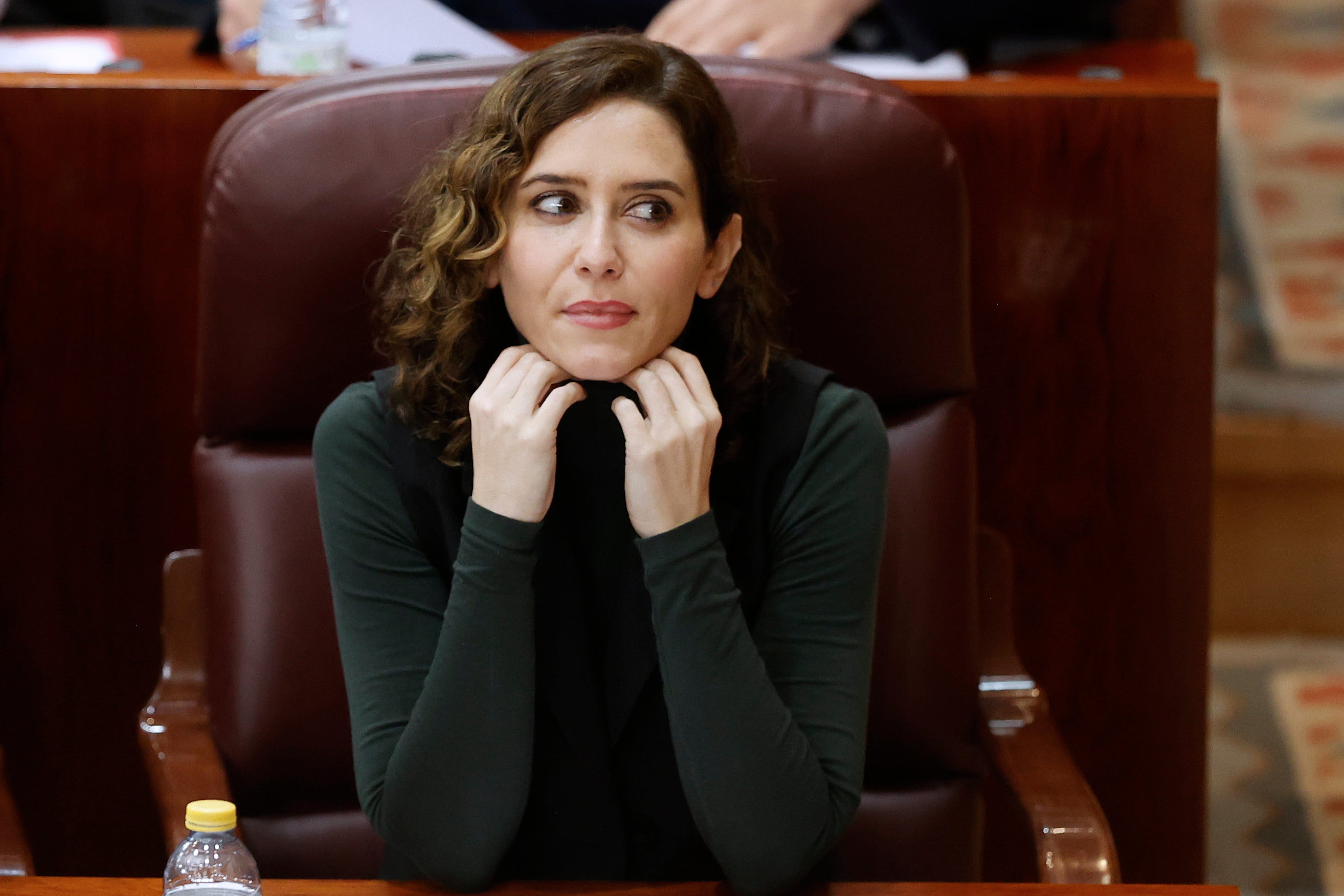 Isabel Díaz Ayuso urge al Gobierno a "hacer sacrificios" como cesar a "ministros o ministres" ante la crisis económica Isabel Díaz Ayuso urge al Gobierno a "hacer sacrificios" como cesar a "ministros o ministres" ante la crisis económica