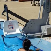 Adquirida una silla elevadora para la utilización en pioscinas municipales de Torrevieja Adquirida una silla elevadora para la utilización en pioscinas municipales de Torrevieja