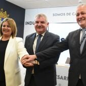 Elena Amaya, alcaldesa de Puerto Real, y Manuel Vizcaíno, presidente del Cádiz C.F