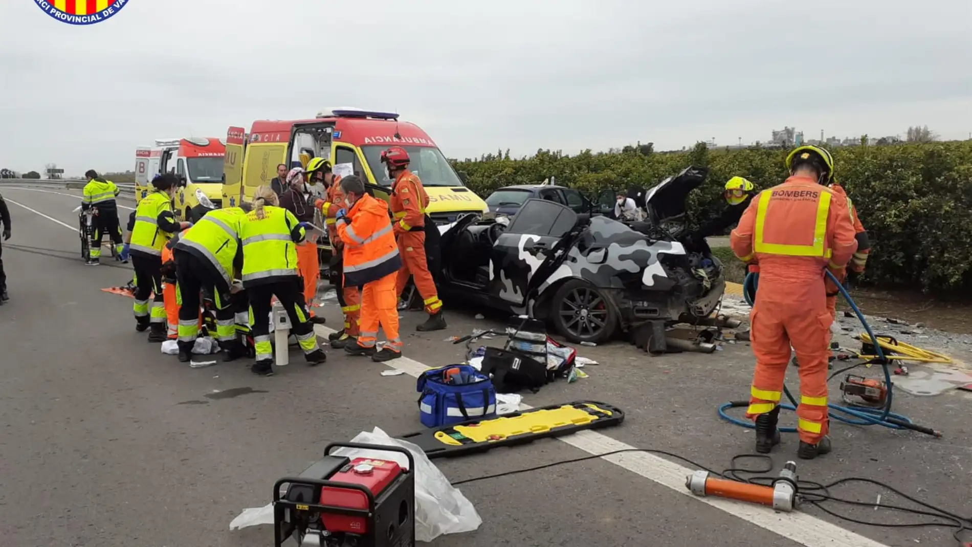 Aparatoso accidente con seis heridos en la carretera que une Sagunto con Canet d'en Berenguer
