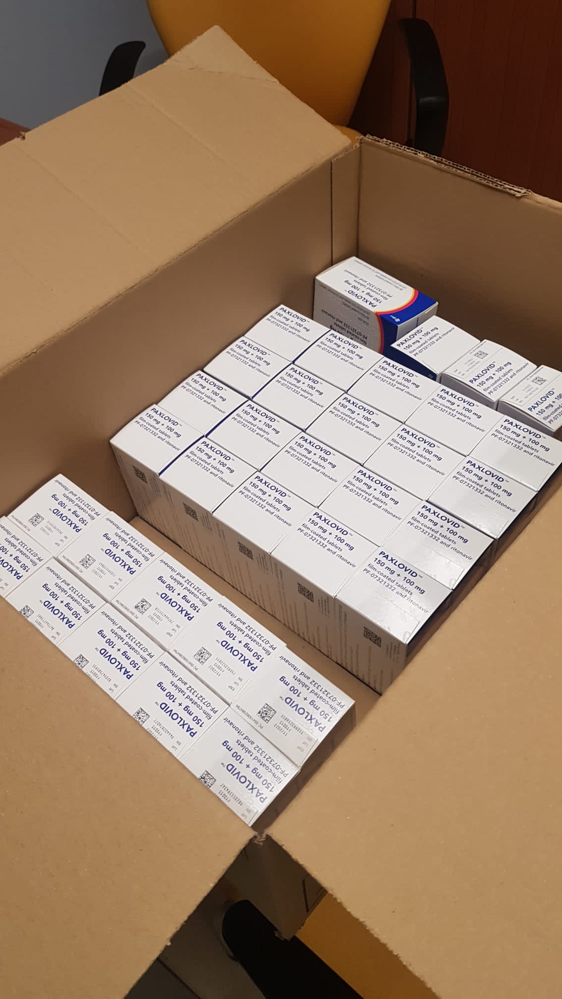 Llegan a Extremadura los primeros 266 tratamientos orales de Paxlovid de Pfizer contra la progresión del coronavirus Llegan a Extremadura los primeros 266 tratamientos orales de Paxlovid de Pfizer contra la progresión del coronavirus