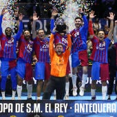 El Barcelona gana su novena Copa consecutiva