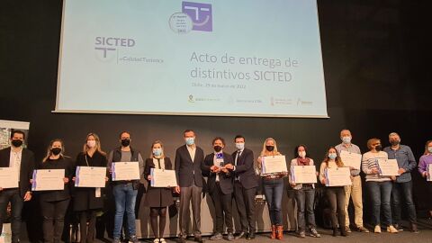 Entrega en Elche de los distintivos Sicted.
