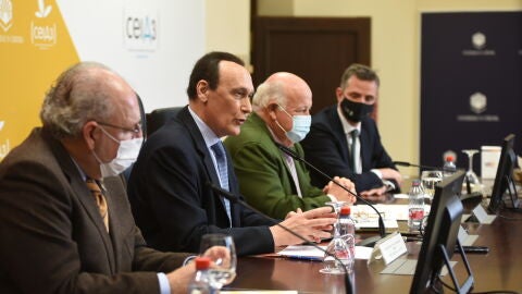 Firma del protocolo para la creaci&oacute;n de CAEROL