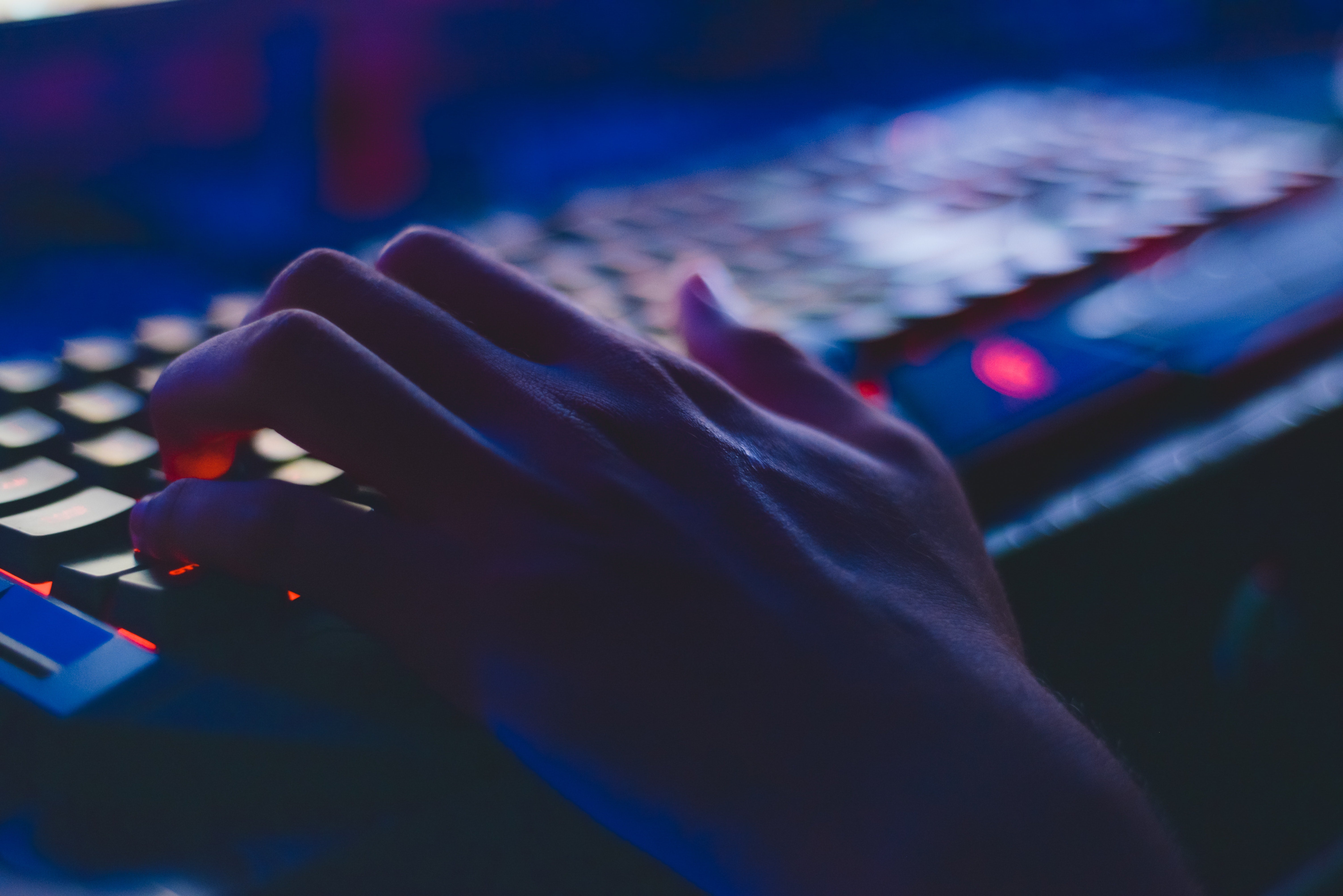 El CNI alerta de que España es objetivo de hackers rusos El CNI alerta de que España es objetivo de hackers rusos