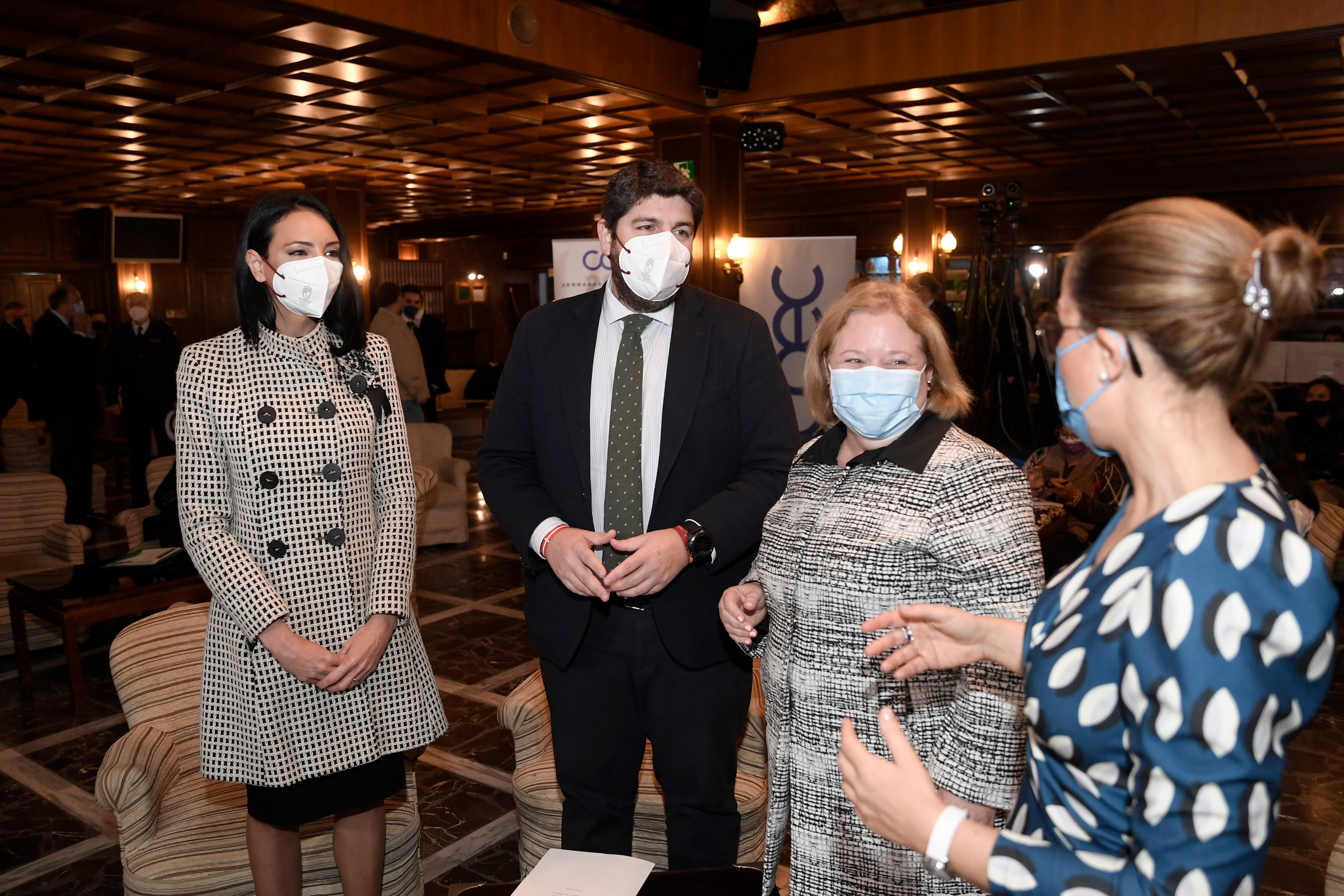 La Región de Murcia suprime tasas autonómicas a transportistas, agricultores y ganaderos mientras dure la guerra de Ucrania La Región de Murcia suprime tasas autonómicas a transportistas, agricultores y ganaderos mientras dure la guerra de Ucrania