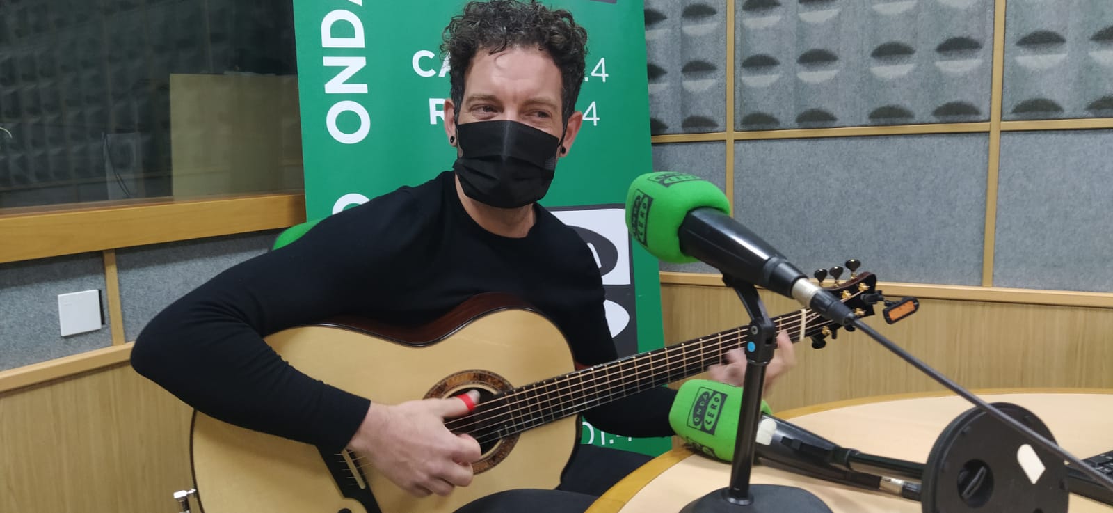Pipo Romero estrena su 'Ikigay' este viernes: "Hace falta promocionar el folclore español" Pipo Romero estrena su 'Ikigay' este viernes: "Hace falta promocionar el folclore español"