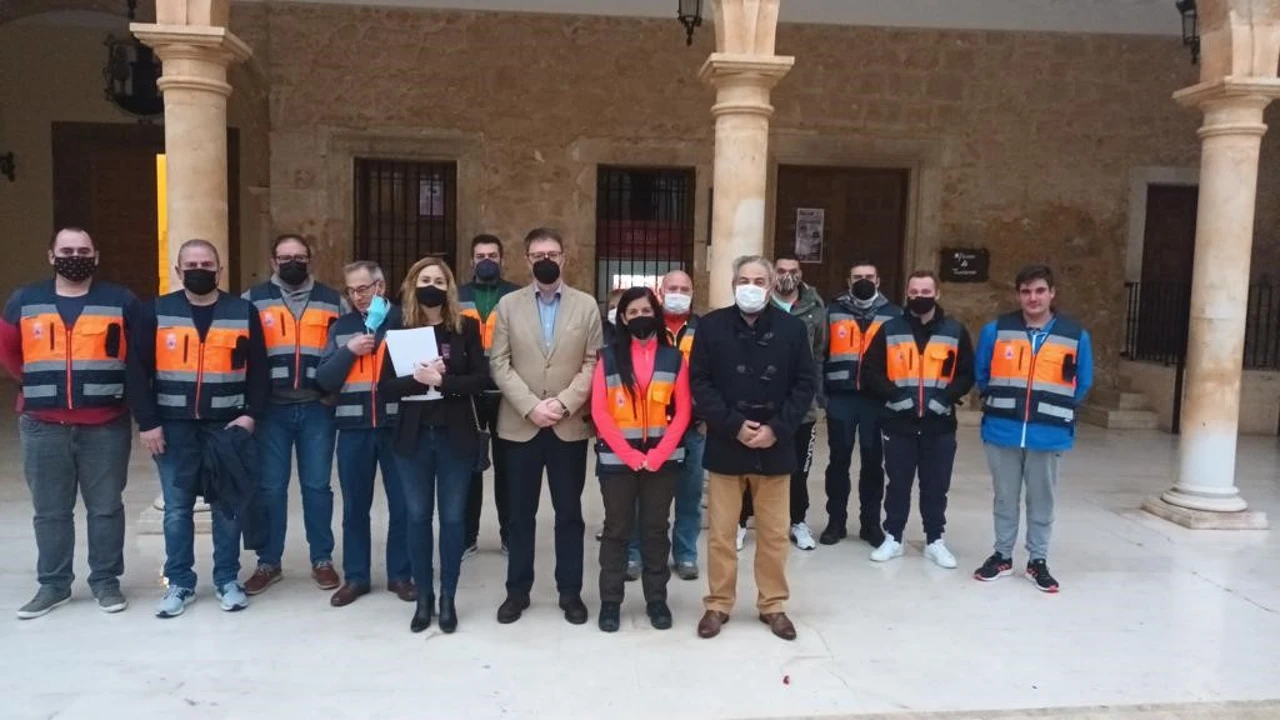 La Junta muestra su apoyo a la labor de los voluntarios de El Bonillo
