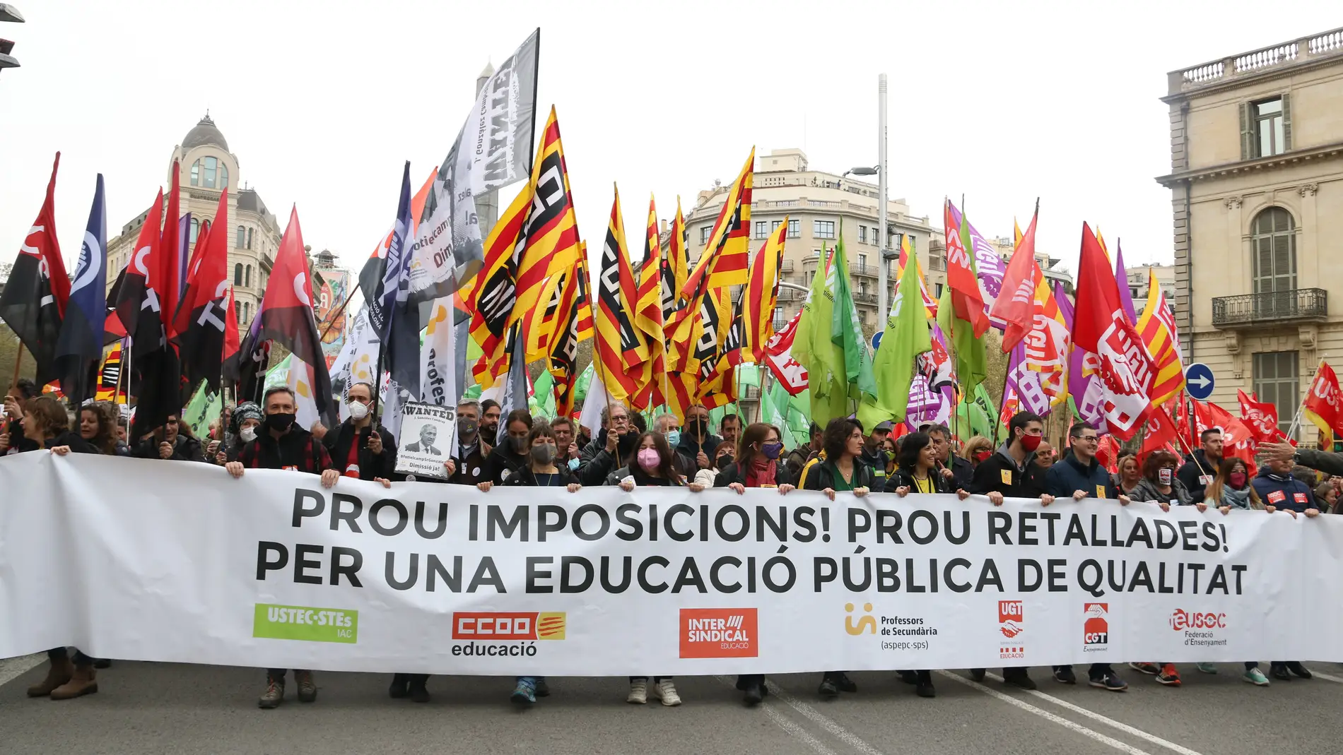 Los sindicatos de profesores vuelven a la calle en contra de la gestión de la Generalitat
