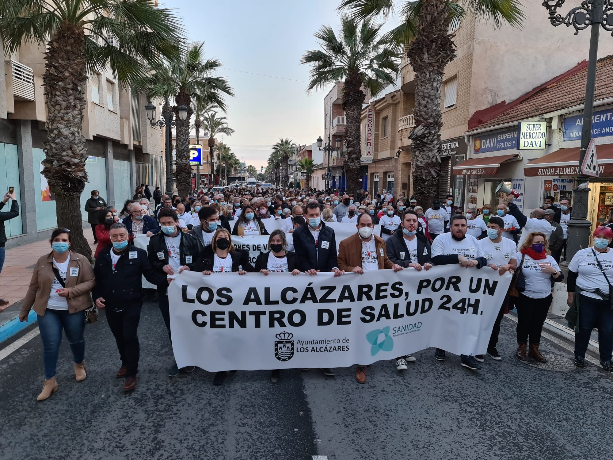Vecinos de Los Alcázares reivindican un centro de salud abierto las veinticuatro horas del día Vecinos de Los Alcázares reivindican un centro de salud abierto las veinticuatro horas del día