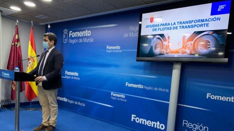 Autónomos y pequeñas empresas podrán optar a 200.000 euros en ayudas para la compra de vehículos de energías limpias Autónomos y pequeñas empresas podrán optar a 200.000 euros en ayudas para la compra de vehículos de energías limpias