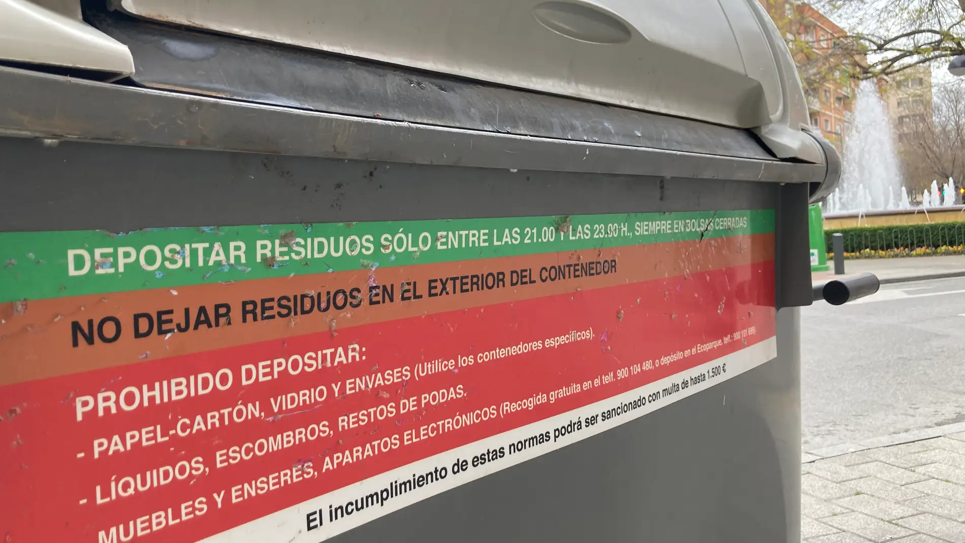 El Ayuntamiento de Albacete insta a respetar el horario de uso de los contenedores
