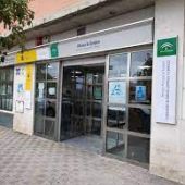 El paro deja en Andalucía 1.911 desempleados más en marzo