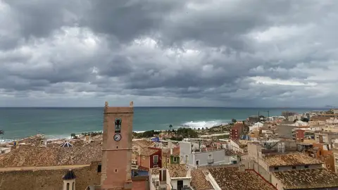 La Vila Joiosa cubierto muy nuboso La Vila Joiosa cubierto muy nuboso