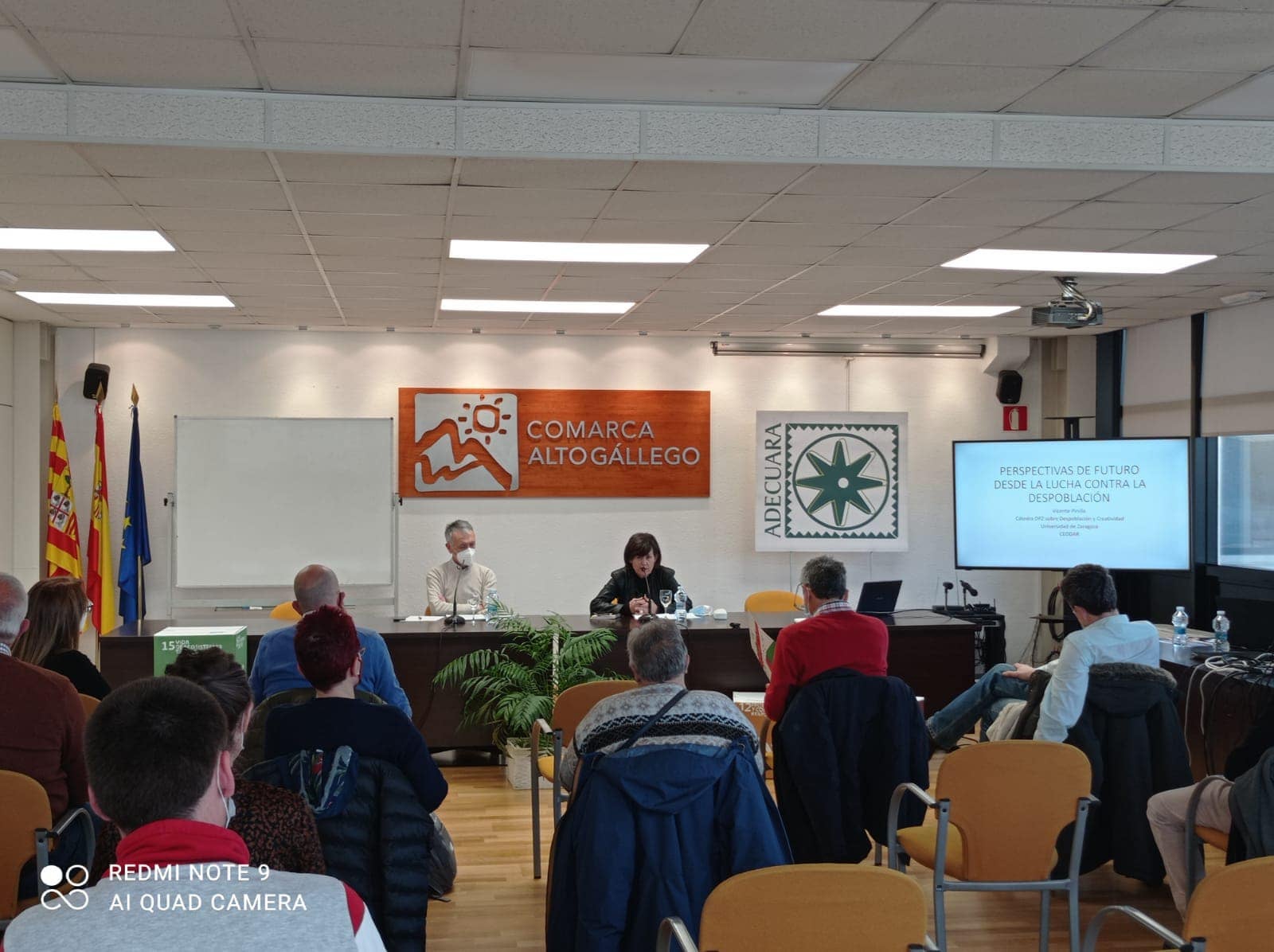 Expertos debaten sobre el ‘Modelo de Desarrollo Local’ Expertos debaten sobre el ‘Modelo de Desarrollo Local’