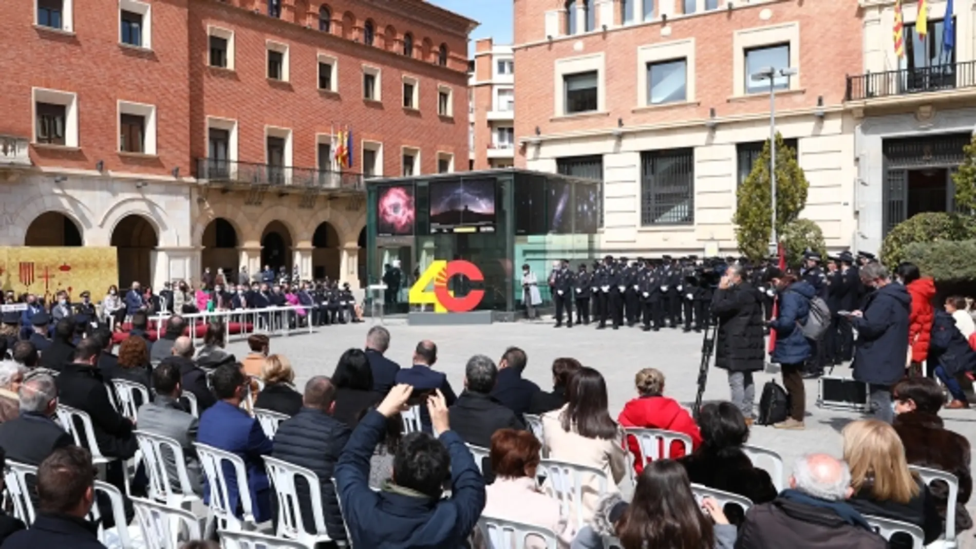 La ceremonia ha tenido lugar en la Plaza de San Juan de Teruel