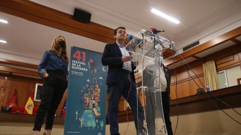 Jos&eacute; Mar&iacute;a Bellido en la presentaci&oacute;n del 41 Festival de la Guitarra de C&oacute;rdoba