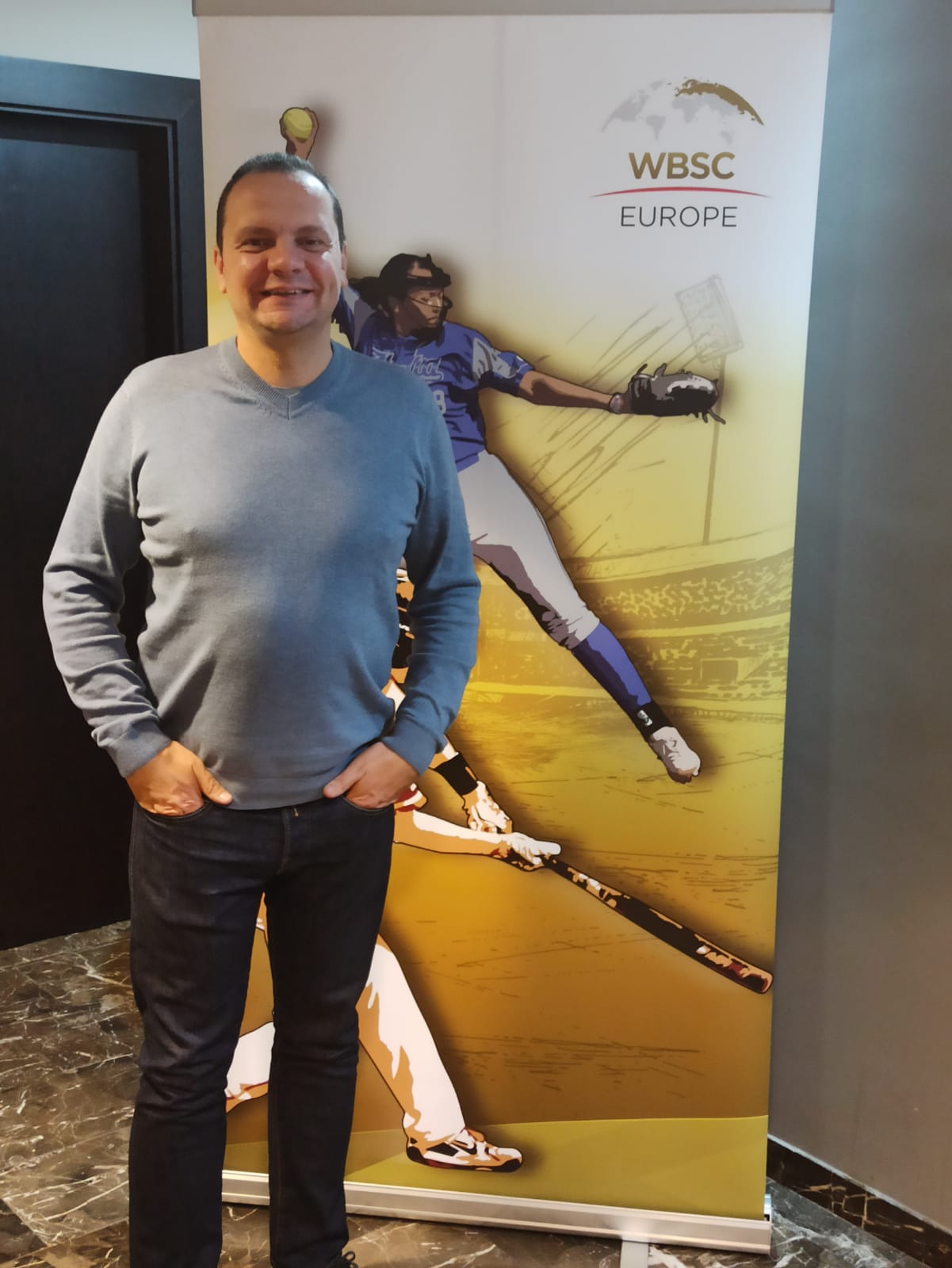 Nacho Pardo: “Quiero que los árbitros de sóftbol disfruten en el campo” Nacho Pardo: “Quiero que los árbitros de sóftbol disfruten en el campo”