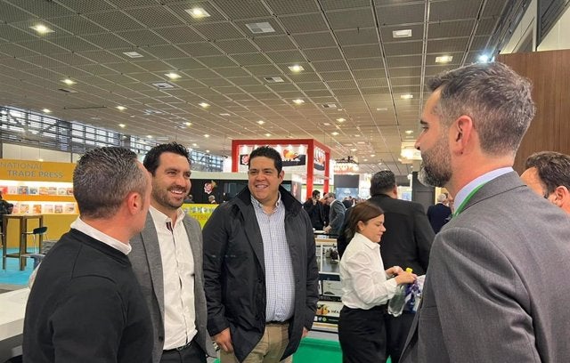 Ramón Fernández-Pacheco: "Vengo sobre todo a escuchar, atender y acompañar a las empresas agrícolas" Ramón Fernández-Pacheco: "Vengo sobre todo a escuchar, atender y acompañar a las empresas agrícolas"