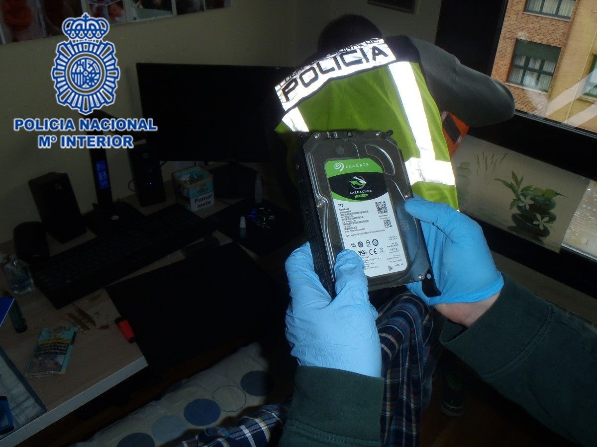 Detenido en Gijón un hombre de 41 años por corrupción de menores Detenido en Gijón un hombre de 41 años por corrupción de menores