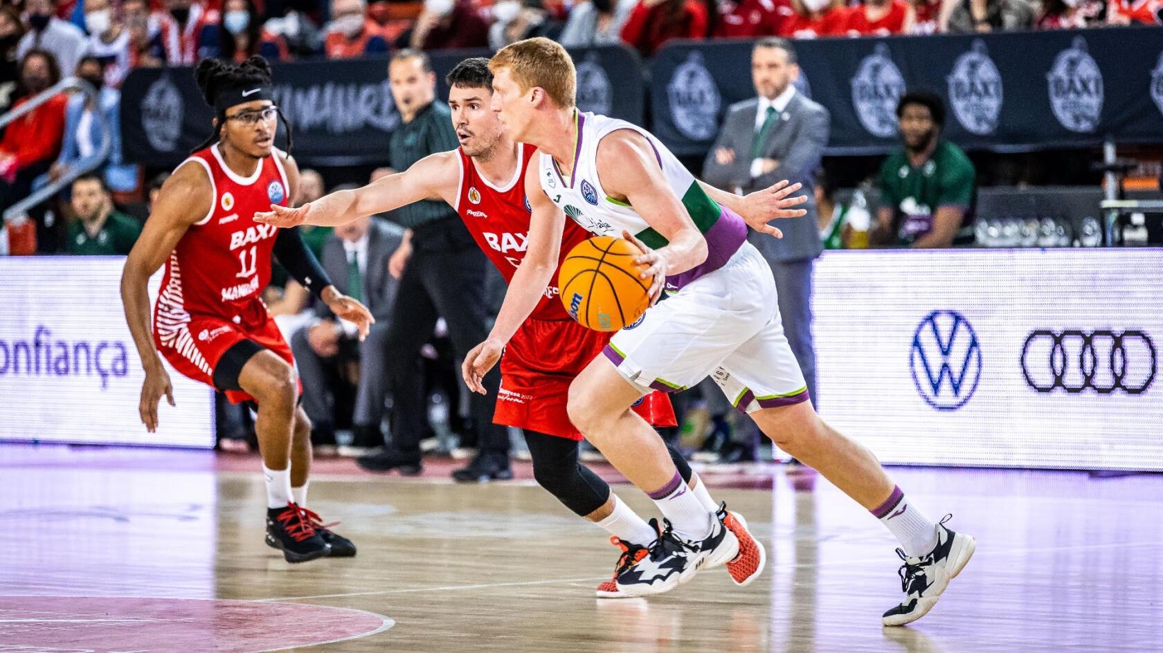Debacle de Unicaja en Manresa Debacle de Unicaja en Manresa
