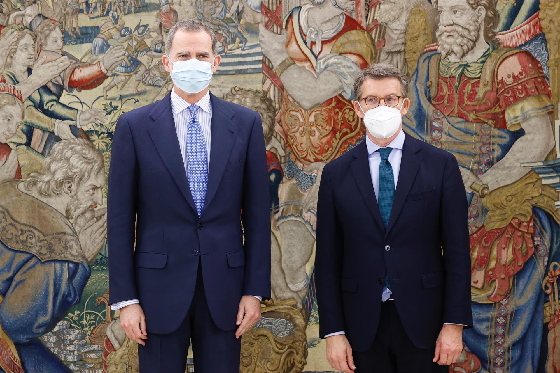 Feijóo transmite a Felipe VI su perplejidad por el cambio de criterio sobre el Sáhara Feijóo transmite a Felipe VI su perplejidad por el cambio de criterio sobre el Sáhara