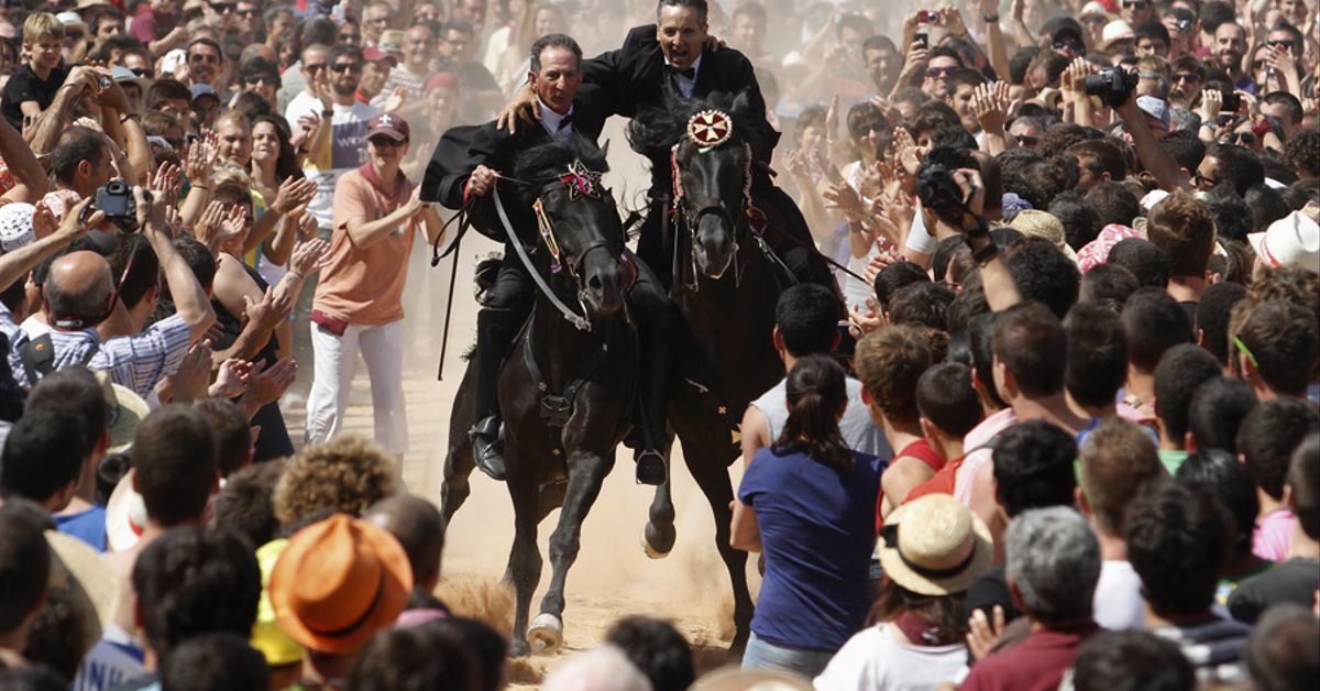 Ciutadella calienta motores con el concurso de la imagen del Sant Joan 2022 Ciutadella calienta motores con el concurso de la imagen del Sant Joan 2022