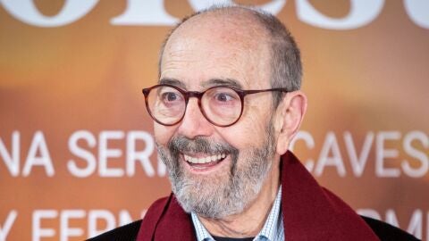 El actor Miguel Rell&aacute;n, durante la presentaci&oacute;n de la serie 'Sentimos las molestias'