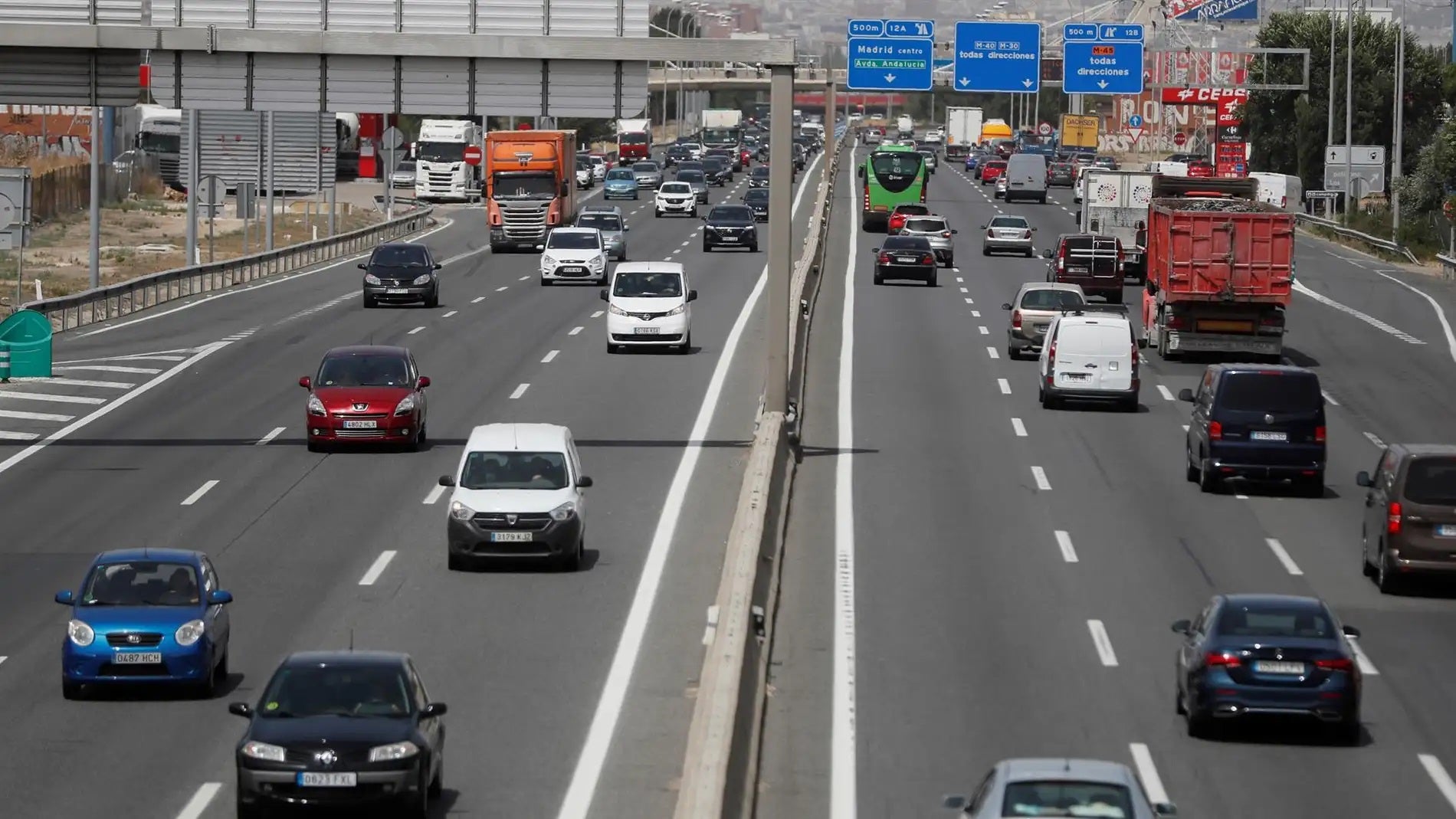 Declaración de la renta 2022: estos son los gastos que puedes desgravar relacionados con tu coche Declaración de la renta 2022: estos son los gastos que puedes desgravar relacionados con tu coche