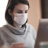 La mascareta serà obligatòria als centres sanitaris a partir de dimecres, 10 de desembre