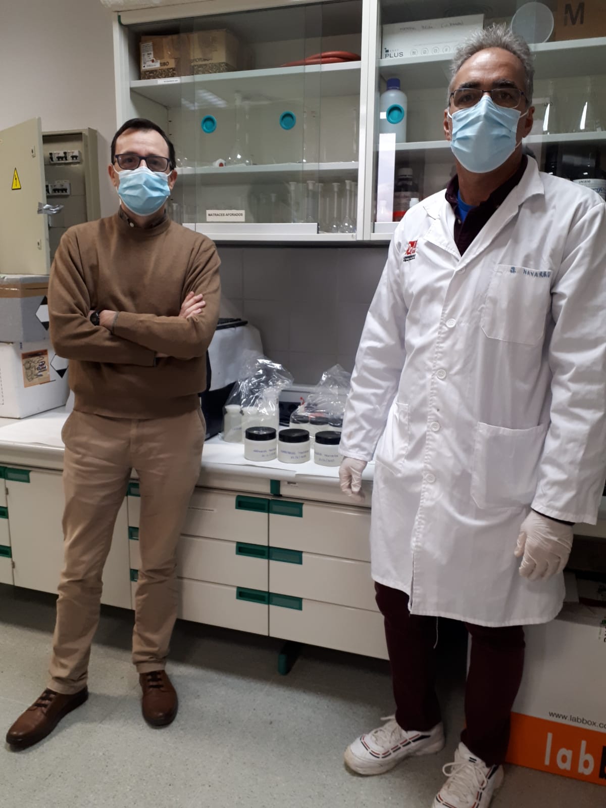 Investigadores de la UMH de Elche creen que analizar las aguas residuales puede ser eficaz para constatar los efectos de eliminar el uso de las mascarillas en interiores Investigadores de la UMH de Elche creen que analizar las aguas residuales puede ser eficaz para constatar los efectos de eliminar el uso de las mascarillas en interiores