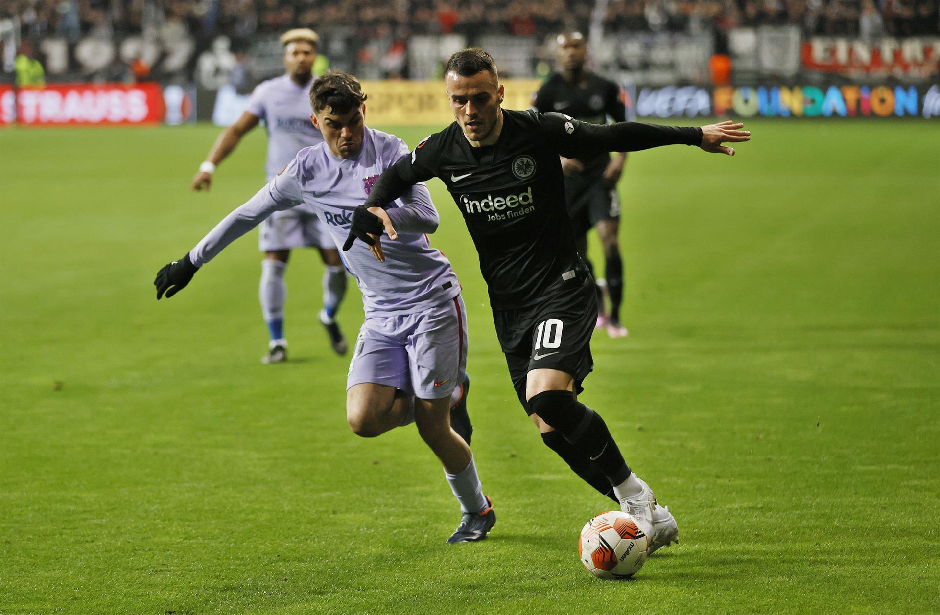 El Barcelona no pasa del empate en Alemania y la eliminatoria se decidirá en el Camp Nou El Barcelona no pasa del empate en Alemania y la eliminatoria se decidirá en el Camp Nou