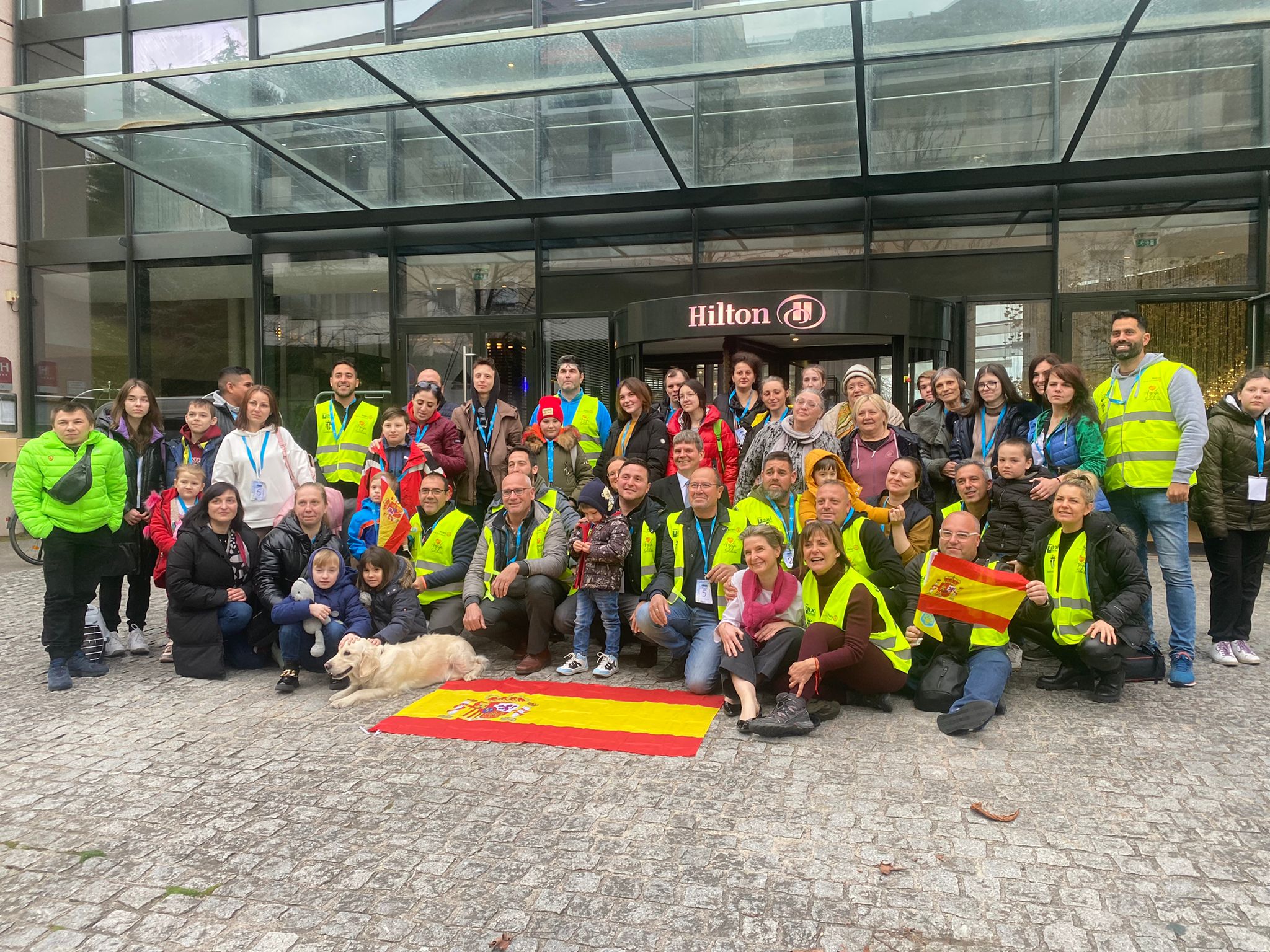 Llega a Marbella el grupo de taxistas que ha traído a España a 34 refugiados ucranianos Llega a Marbella el grupo de taxistas que ha traído a España a 34 refugiados ucranianos