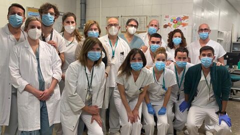 Imagen de archivo de un grupo de profesionales sanitarios del Hospital Costa del Sol