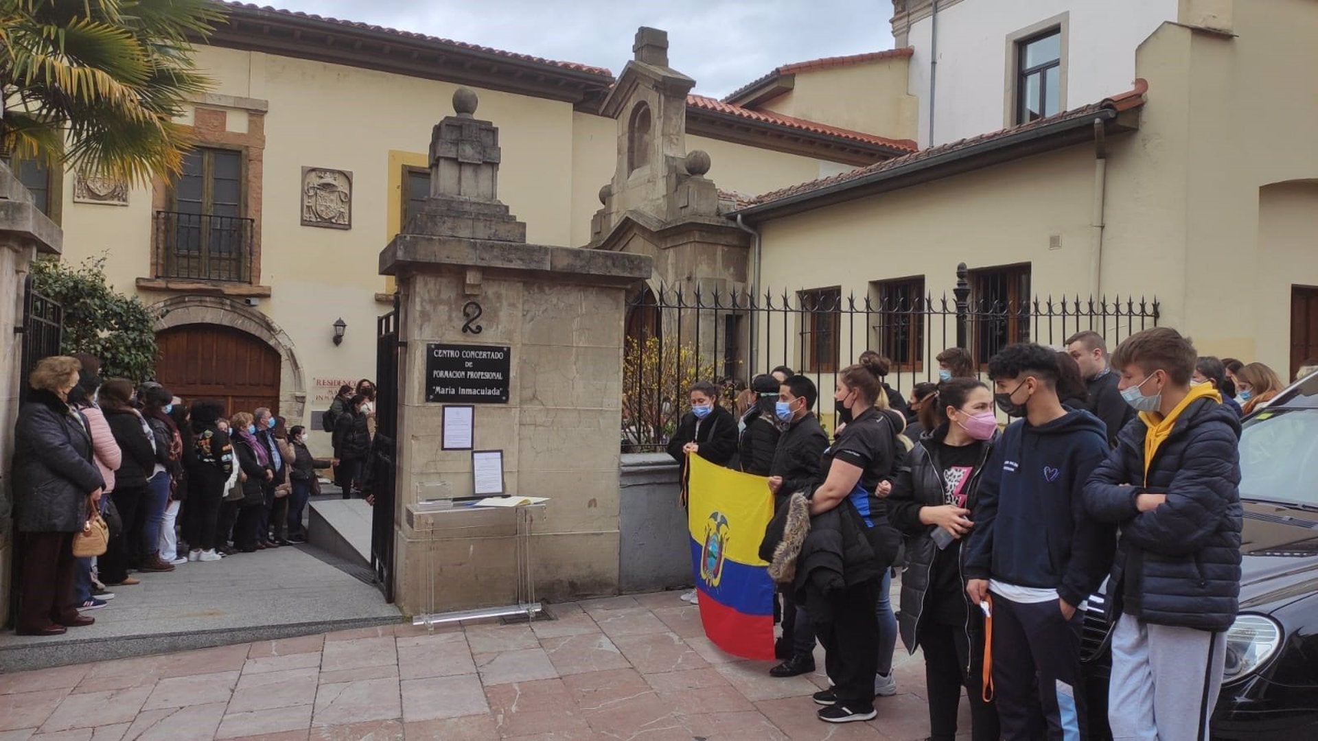 Prisión sin fianza por asesinato y tentativa de agresión sexual para el detenido Prisión sin fianza por asesinato y tentativa de agresión sexual para el detenido