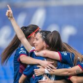 Jugadoras de la SD Huesca celebrando un gol