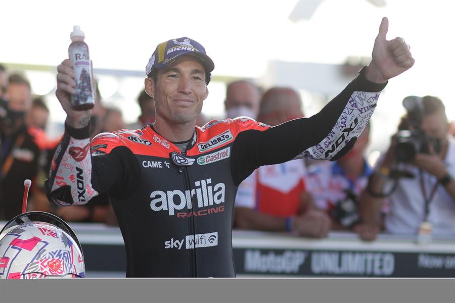 Aleix Espargaró: "Lo mejor no fue ganar sino el reconocimiento de mis rivales" Aleix Espargaró: "Lo mejor no fue ganar sino el reconocimiento de mis rivales"