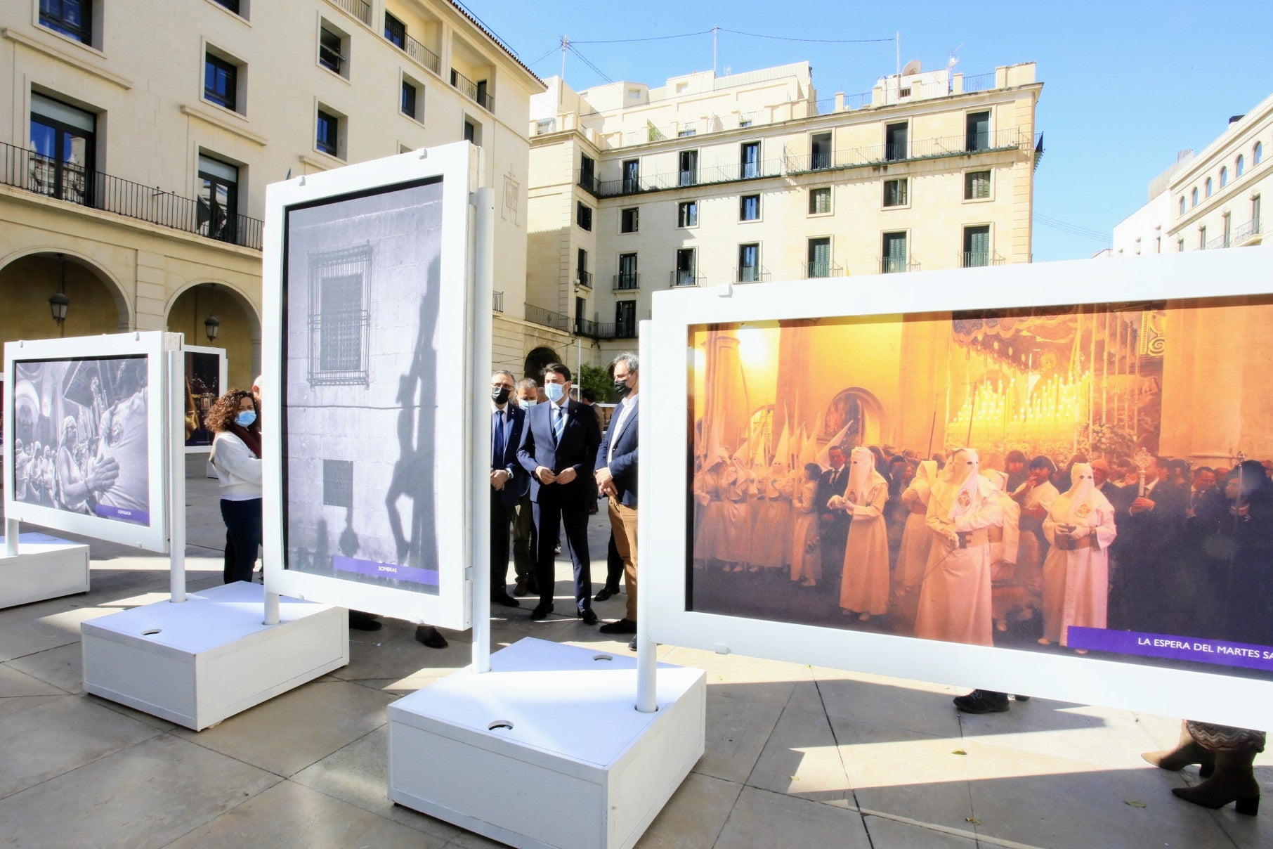 Alicante homenajea a su Semana Santa de Interés Turístico Nacional con una exposición fotográfica Alicante homenajea a su Semana Santa de Interés Turístico Nacional con una exposición fotográfica