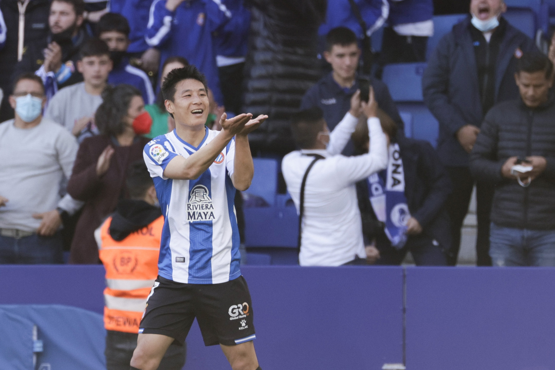 Wu Lei regala un triunfo de oro al Espanyol Wu Lei regala un triunfo de oro al Espanyol