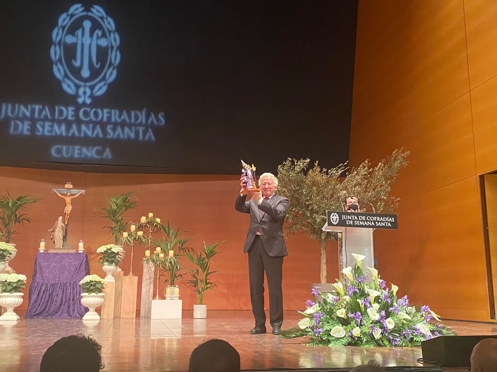 Antonio Pelayo, en su pregón de Semana Santa: "Que nadie caiga en la tentación de convertirla en una mera atracción turística" Antonio Pelayo, en su pregón de Semana Santa: "Que nadie caiga en la tentación de convertirla en una mera atracción turística"